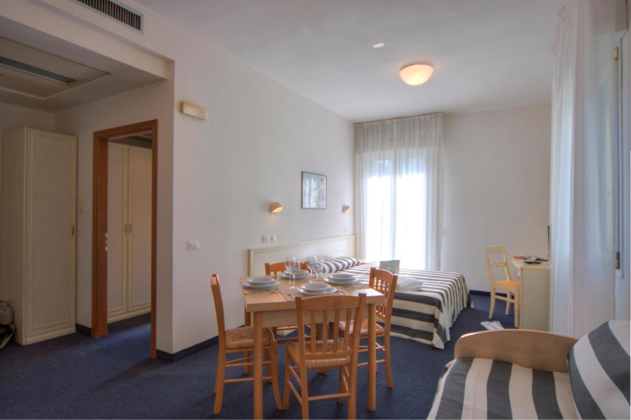 Residence Divina Rimini Room photo